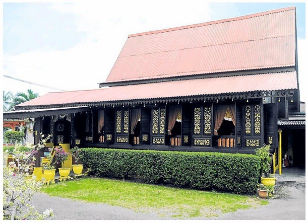 Keunikan Seni Bina Rumah Tradisional  Melaka Orang Melaka