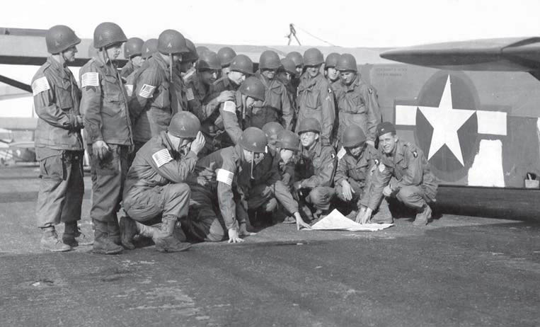 Miembros del 81st Airborne AA Batallón de la 101ª División Aerotransportada