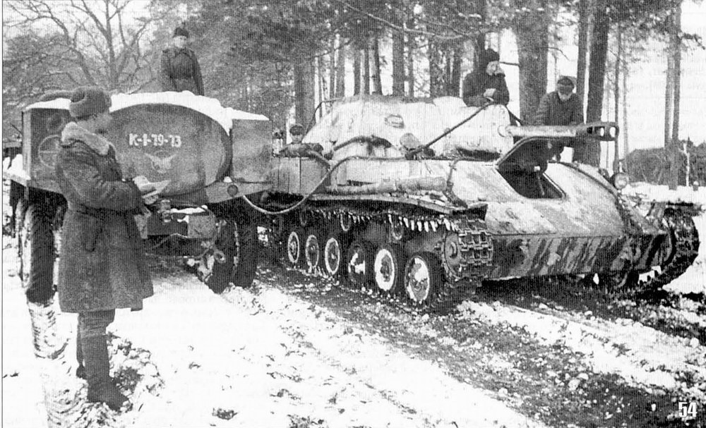 Abastecimiento de un SU-76