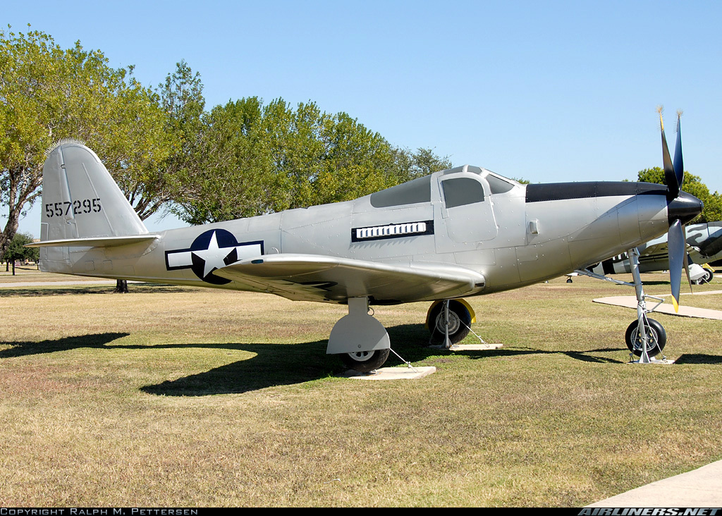 Bell RP-63G Kingcobra Nº de Serie 45-57295 conservado en el Lackland AFB, Texas
