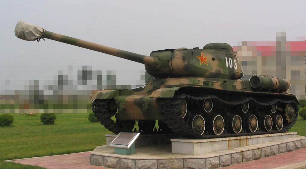 IS-2 m1943 conservado en una Base Militar desconocida, China