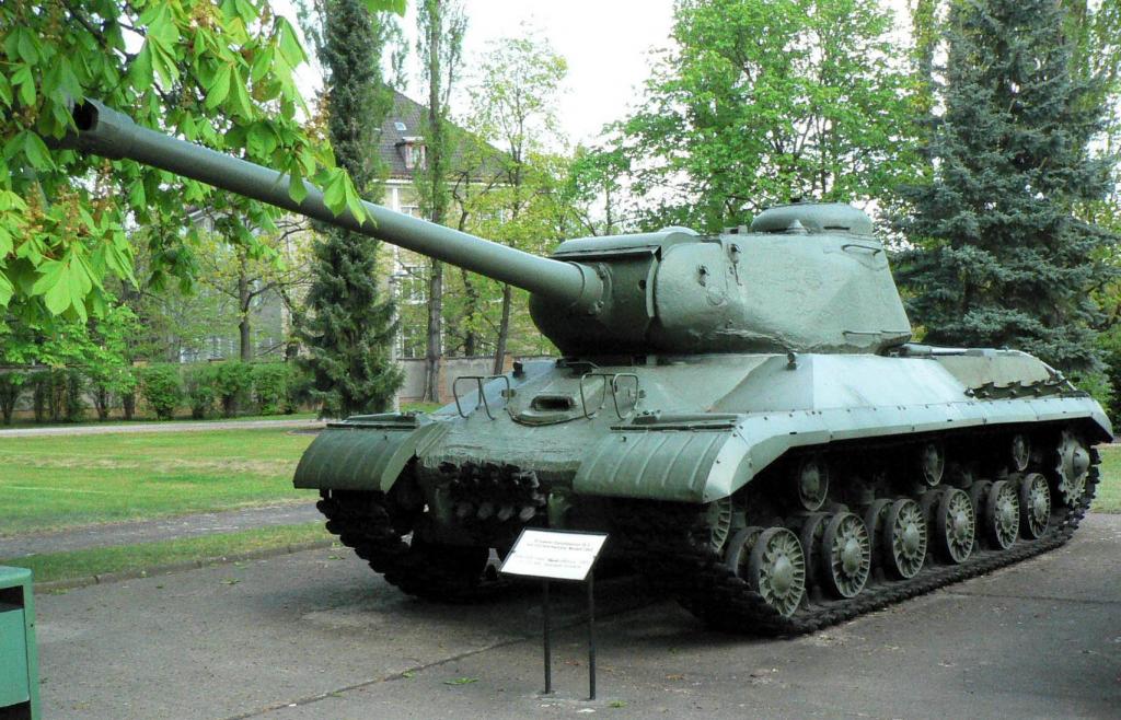 IS-2M m1943 conservado en el Deutsch-Russisches Museum Berlin-Karlshorst, Alemania