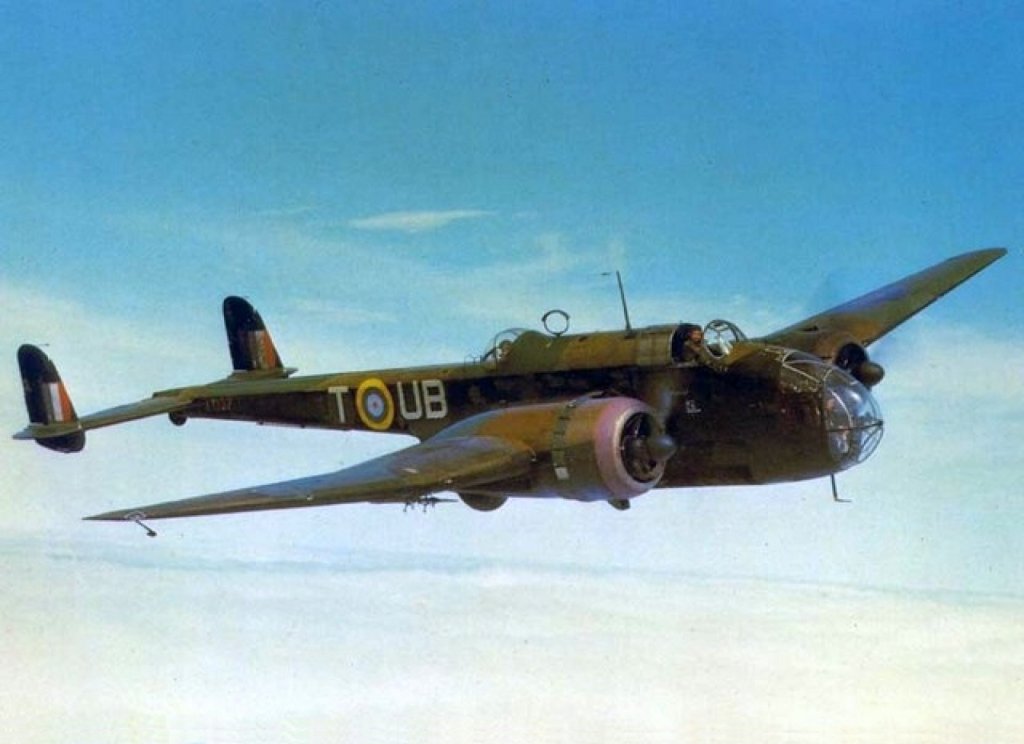 Handley Page Hampden Mk.I, del Escuadrón Nº 455 de la RAAF, volando en Mayo de 1942