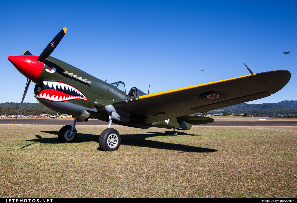 Curtiss P-40N-1CU Warhawk Nº de Serie 28439 42-104687 VH-ZOC se conserva en el Alan Arthur en Albury, Australia