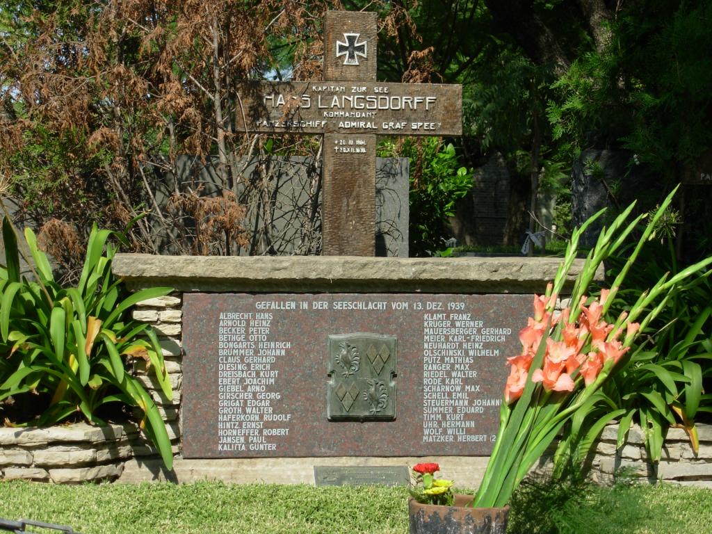 Tumba del Capitán Hans Langsdorff en el Cementerio Alemán de la Chacarita en Buenos Aires