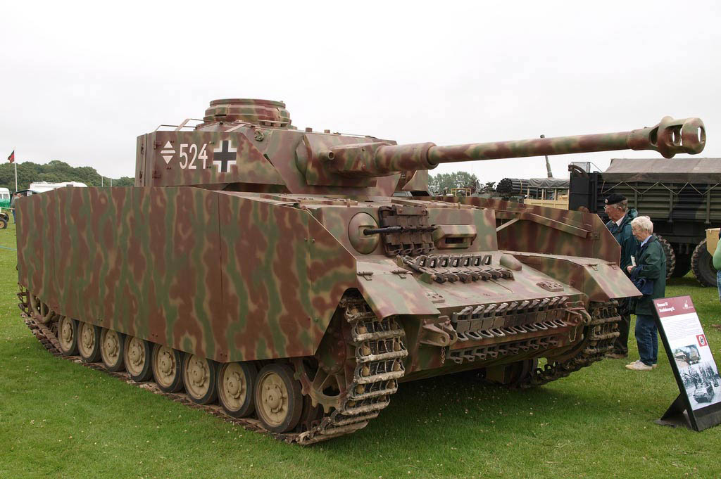 PzKpfw IV Ausf. H conservado en el Royal Jordanian Tank Museum, Jordania 