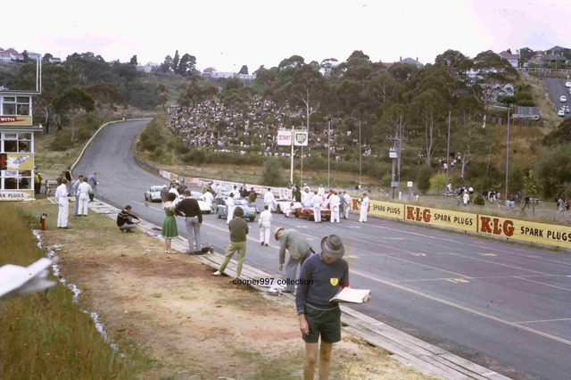 1964_Catalina_sports_car_grid_01.jpg