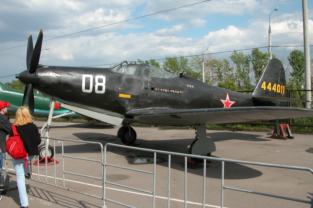 Bell P-63C Kingcobra Nº de Serie 44-4011 conservado en el Museum of the Great Patriotic War in Moscú