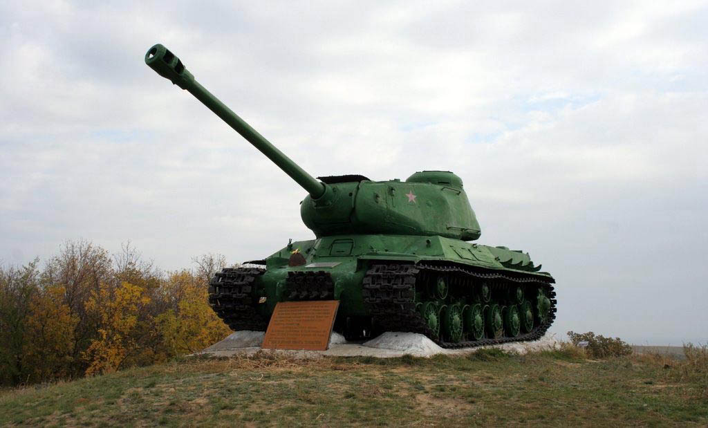 IS-2 m1943 conservado en Golubinsky, Saratov Oblast, Rusia