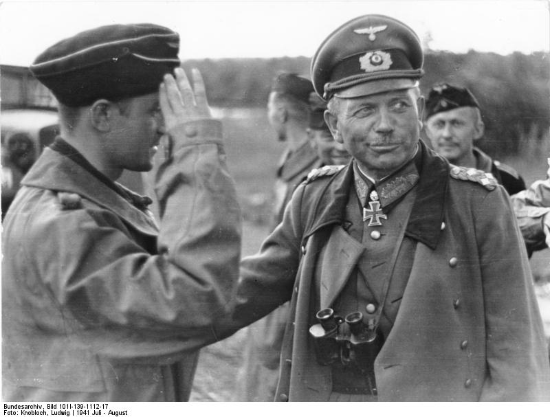 Heinz Guderian en una visita al este en 1941