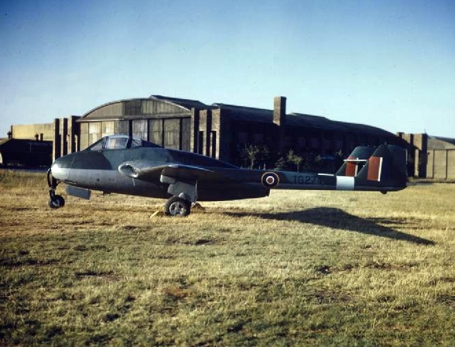 De Havilland Vampire DH 100 en 1945