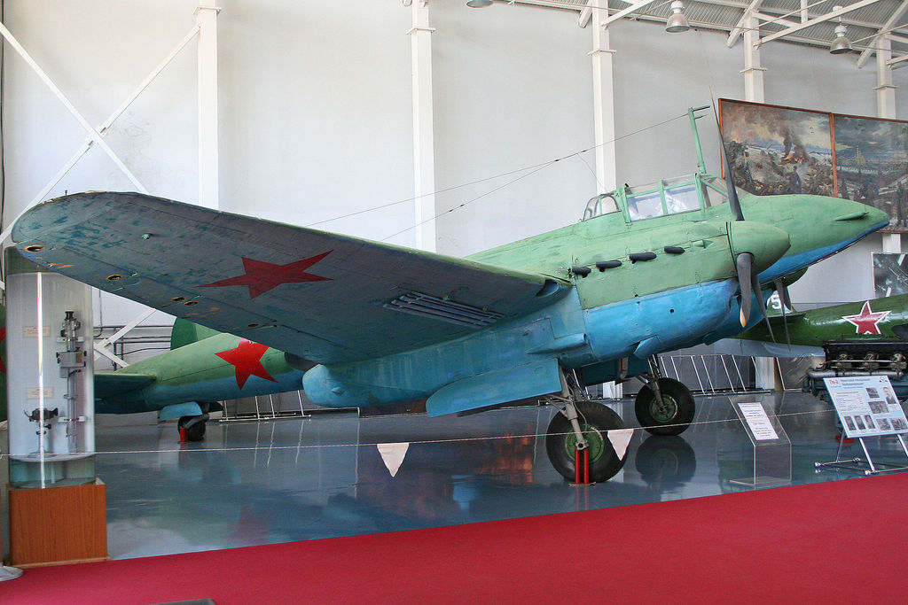 Petlyakov Pe-2 conservado en el Central Air Force Museum en Monino, Rusia Petlyakov Pe-2 conservado en el Central Air Force Museum en Monino, Rusia