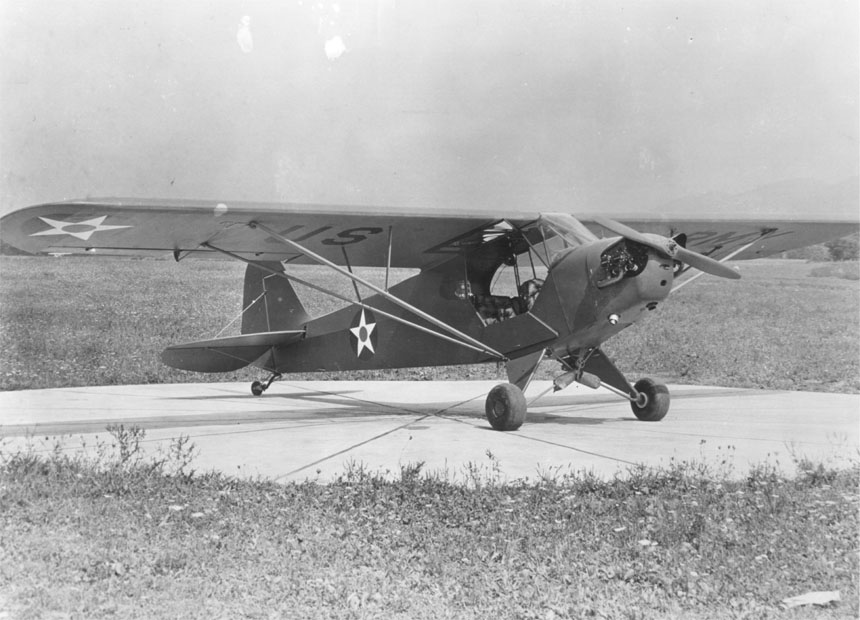 Piper L-4 a mediados de 1940