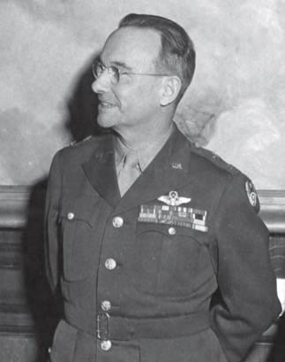 Teniente General Lewis Brereton