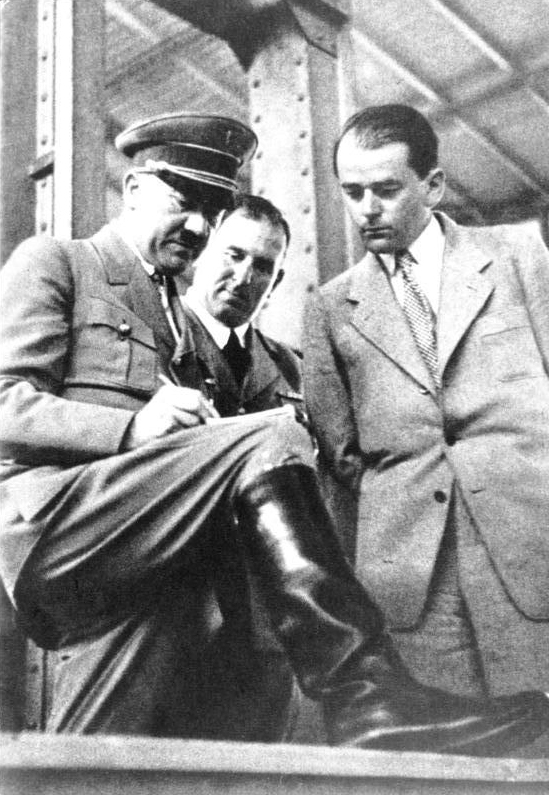 Adolf Hitler con Albert Speer, Nuremberg antes de 1937