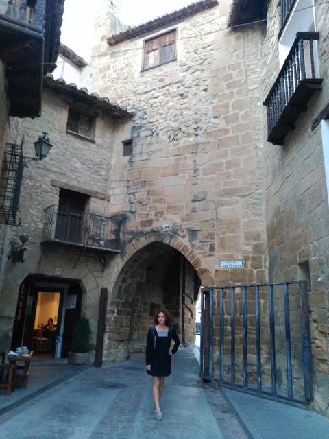 DE PUENTE POR LA SIERRA DE ALBARRACÍN, TERUEL Y ALREDEDORES CON NIÑOS - Blogs of Spain - 6 horas en Teruel y degustando Moras (Mora de Rubielos y Rubielos de Mora) (14)