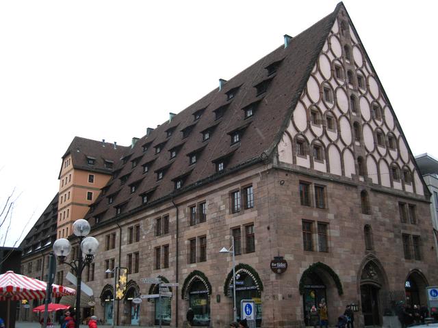 Núremberg, de ciudad Imperal a ciudad de la Navidad - Blogs of Germany - Paseos entre la historia y las calles de Núremberg II (22)