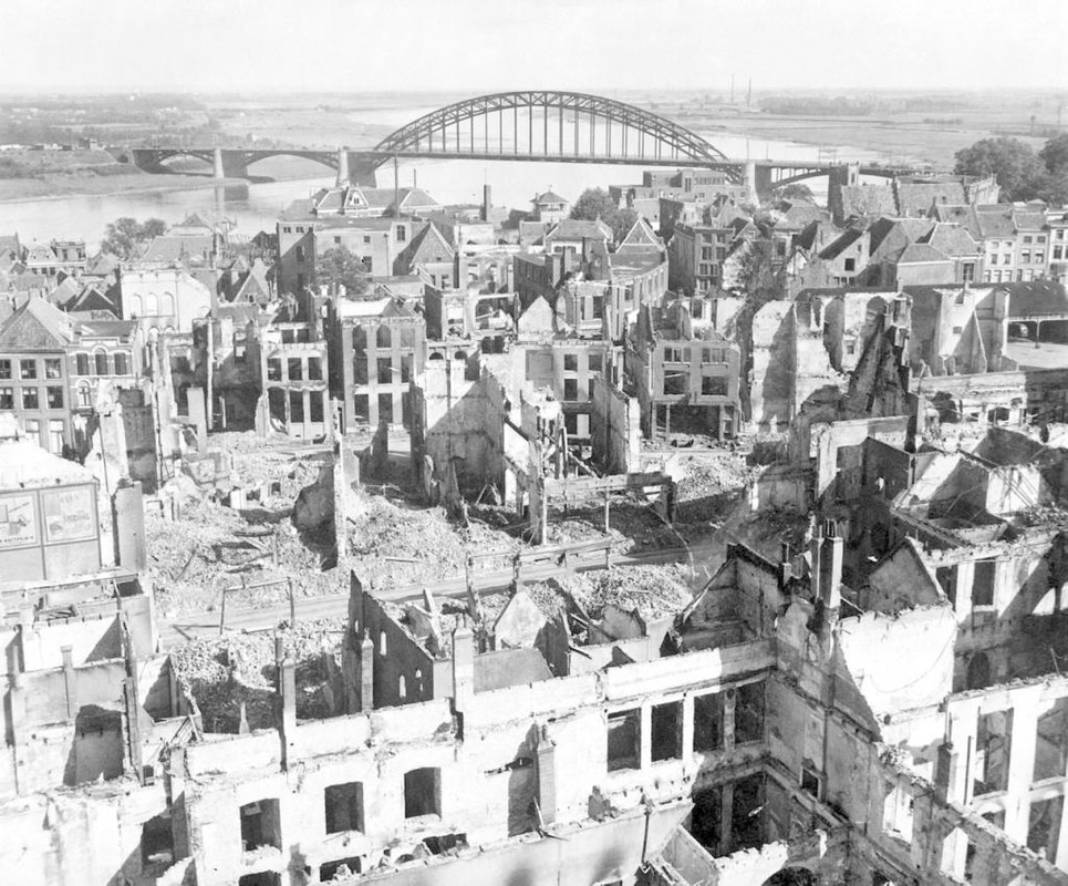 Aspecto de Nimega el 28 de septiembre. La ciudad fue destruida durante la batalla por el puente