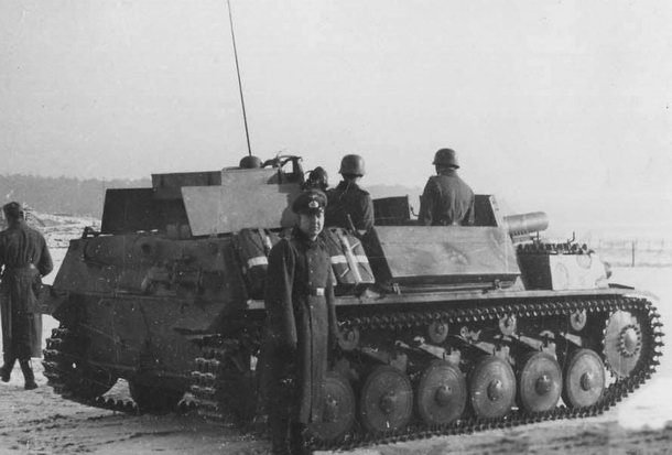 15 cm sIG 33 auf Fahrgestell Panzerkampfwagen II Sf Sturmpanzer II Bison