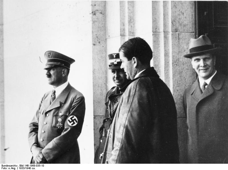 Adolf Hitler y Albert Speer en 1933