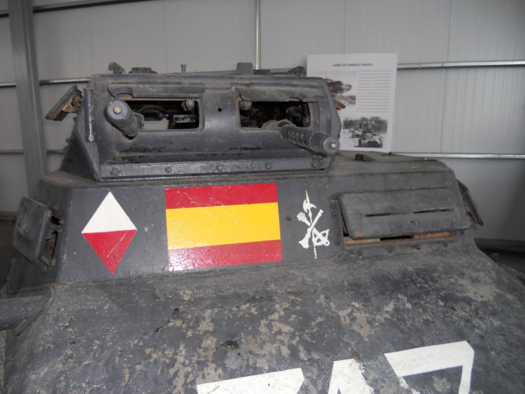 CARRO DE COMBATE LIGERO PzKpfw I Ausf A