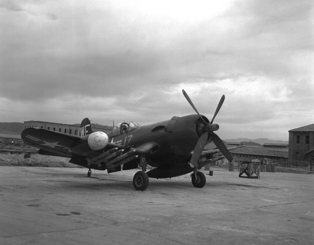 Vought F4U-5N Corsair perteneciente al EscuadrÃ³n VMFN-513 Flying Nightmares, durante la Guerra de Corea