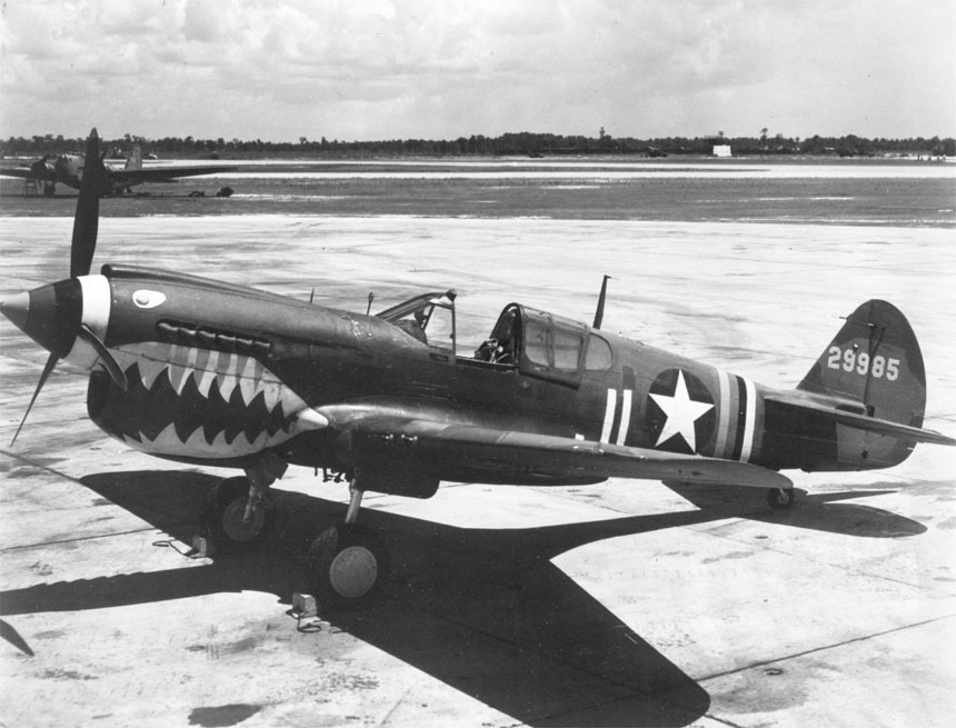 Curtiss P-40K-10-CU de los Tigres Voladores, en septiembre de 1945