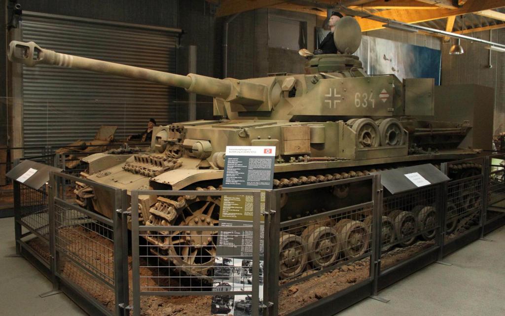 PzKpfw IV Ausf. H conservado en el Omaha Overlord Museum, Colleville-sur-Mer, Francia