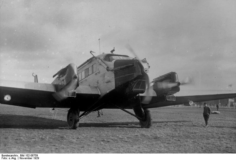 Un Junkers G24 apunto de despegar en Noviembre de 1929