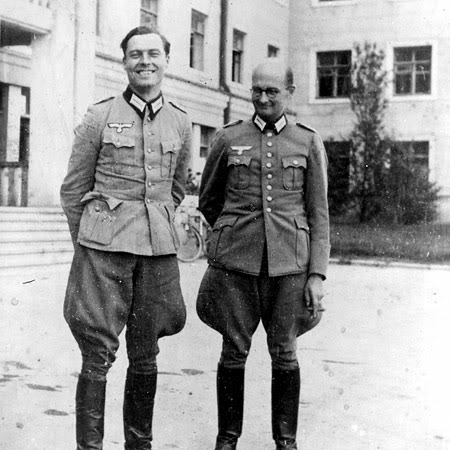 Stauffenberg con Friedrich Olbricht