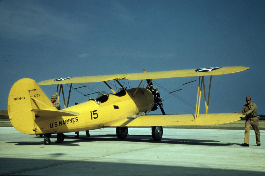 Un N3N-1 0680 de la Base Aeronaval de Anacostia, Washington D.C., en 1937
