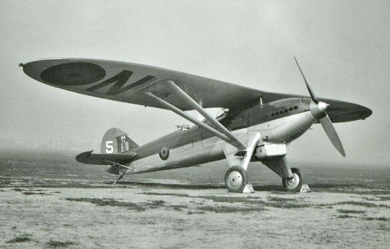 Renard R.31 N-5 perteneciente al Escuadrón 9 V AE en el Aeródromo de Evere, en la década de los años treinta