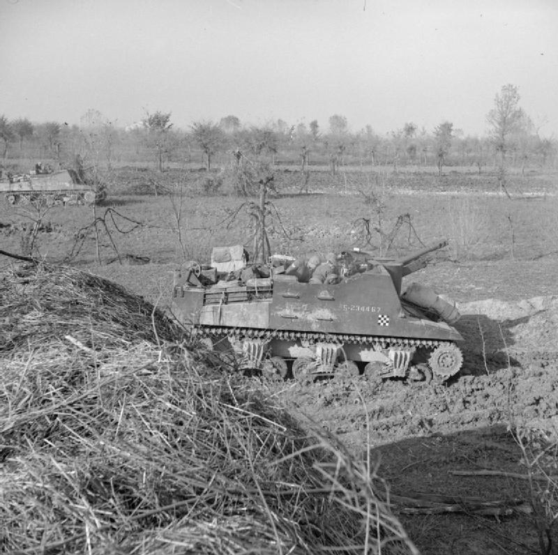 Sexton perteneciente al 1st Royal Horse Artillery en Rávena, Italia, 1 de Diciembre de 1944