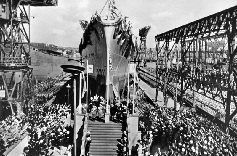 Botadura del DKM Prinz Eugen el 22 de agosto de 1938