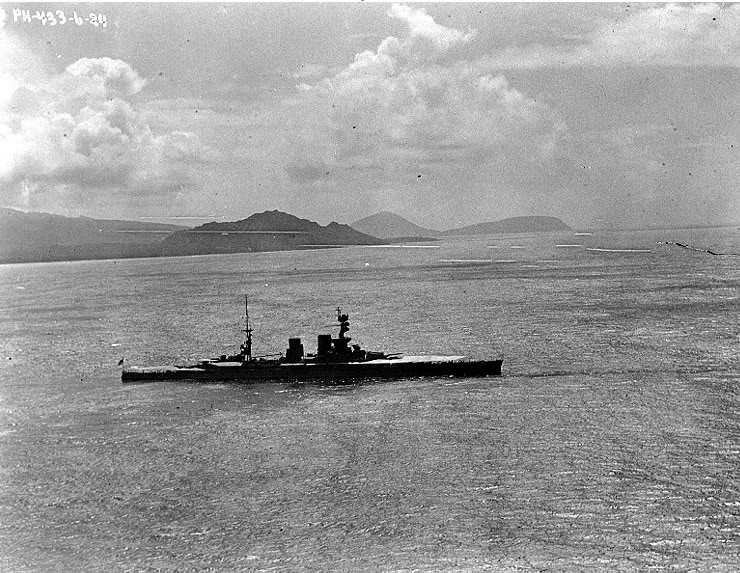 HMS Repulse en Oahu, Hawaii. 12 de junio de 1924