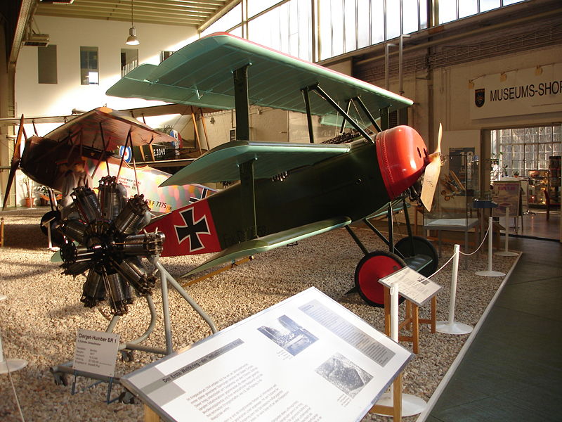 Fokker Dr.I conservado en el Luftwaffenmuseum en Berlin-Gatow. Berlin, Alemania