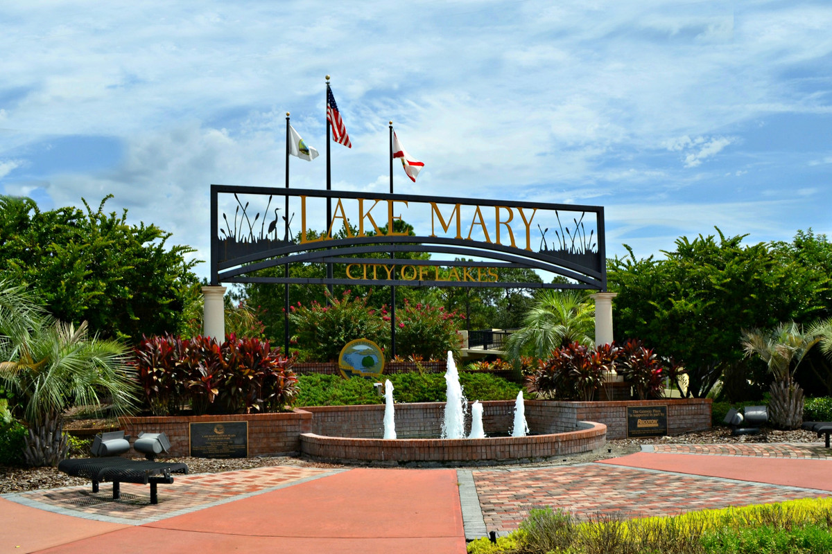 Lake Mary  Fountain