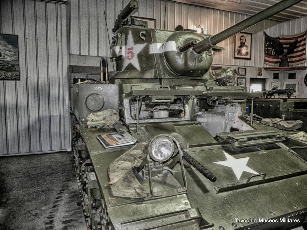 Light Tank M3A1 Stuart - Tanque Ligero M3A1 Stuart