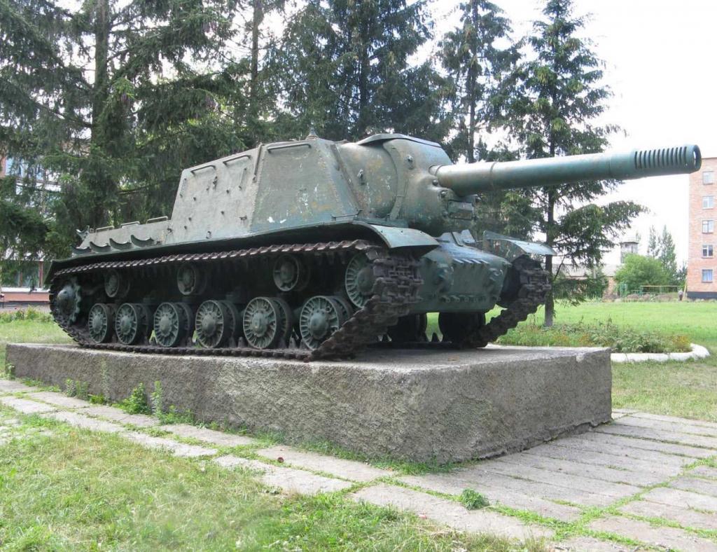 ISU-152 conservado en Kozatske, Cherkasy Oblast, Ucrania