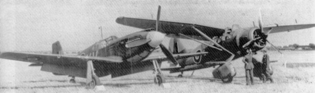 Un North American Mustang junto a un Lysander pertenecientes ambos al 2º Escuadrón