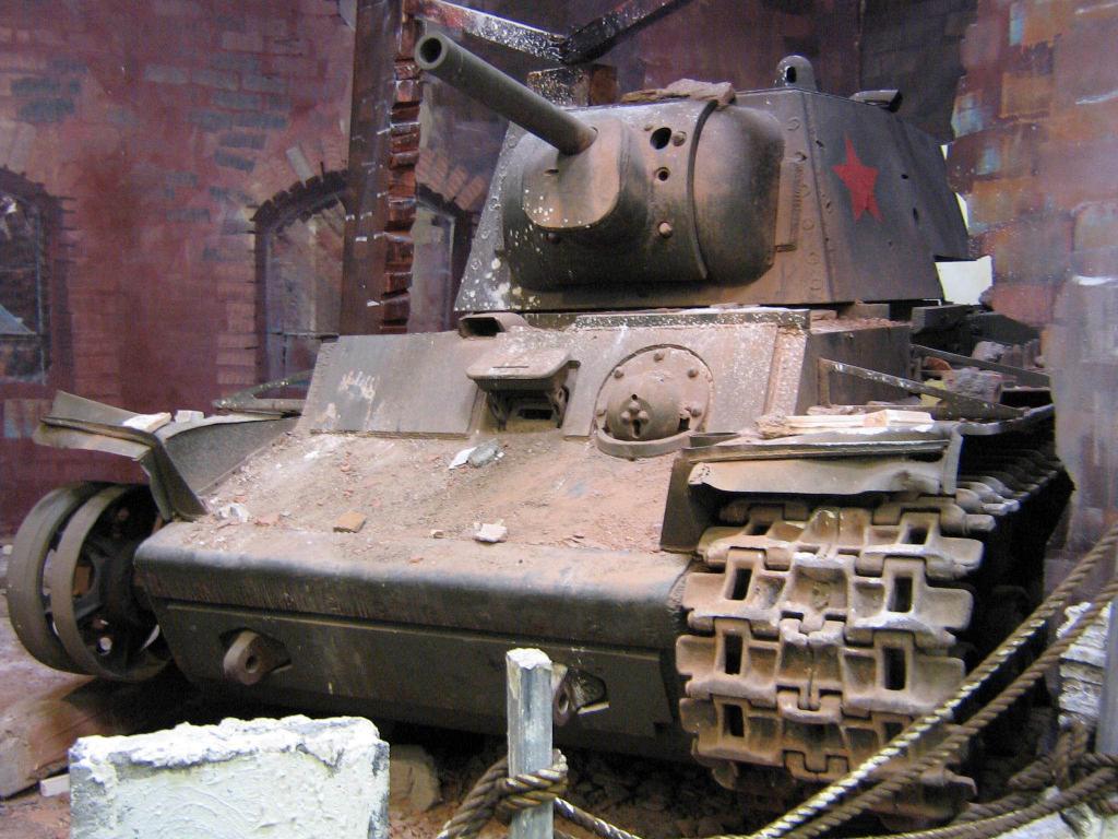 KV-1 Modelo 1940 conservado en el Musée des Blindés, Saumur, Francia