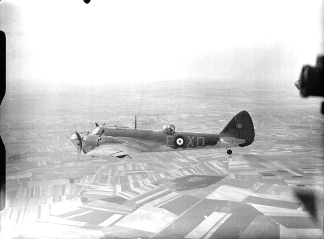 Un Bristol Blenheim VI del 139º Escuadrón Jamaica al que pertenecía Oficial de Vuelo Andrew McPherson