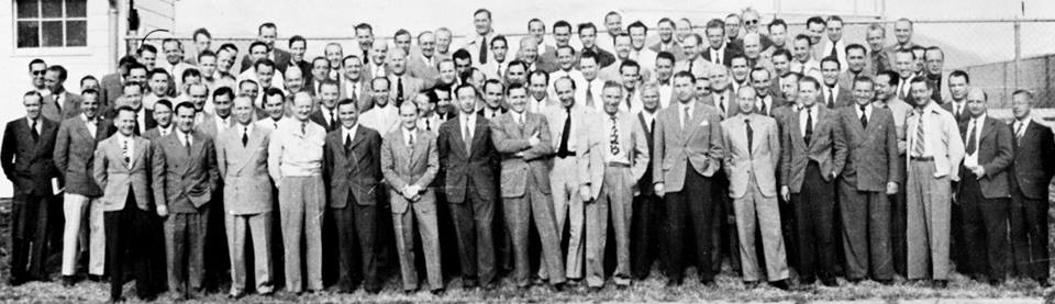 Operación Paperclip. En la foto un grupo de 104 científicos en Fort Bliss, Texas. En la foto están Wernher von Braun, Ludwig Roth y Arthur Rudolph