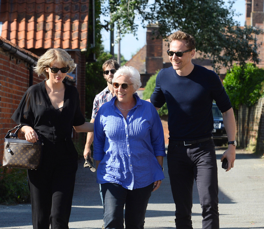 Taylor Swift Style — Visiting Tom Hiddleston's mom, Suffolk, England