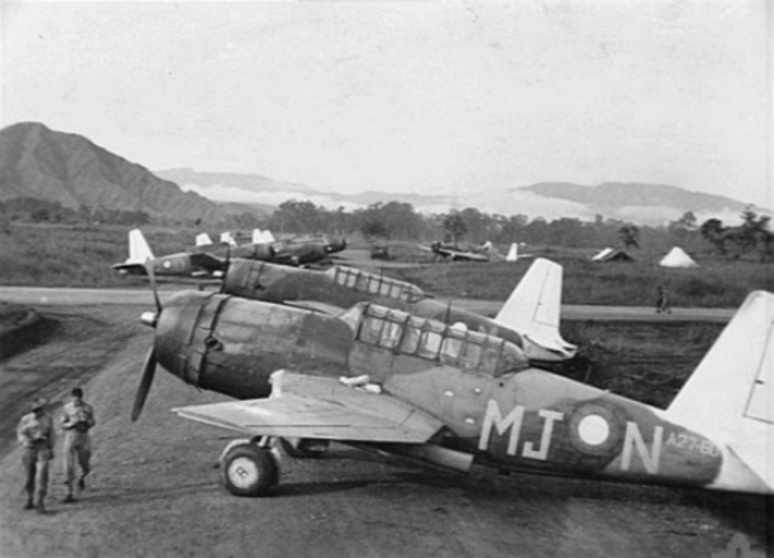 Vultee Vengeance pertenecientes al Escuadrón Nº 21 de la RAAF, estacionados en el Aeródromo de Nadzab, en Papúa Nueva Guinea, en febrero de 1944