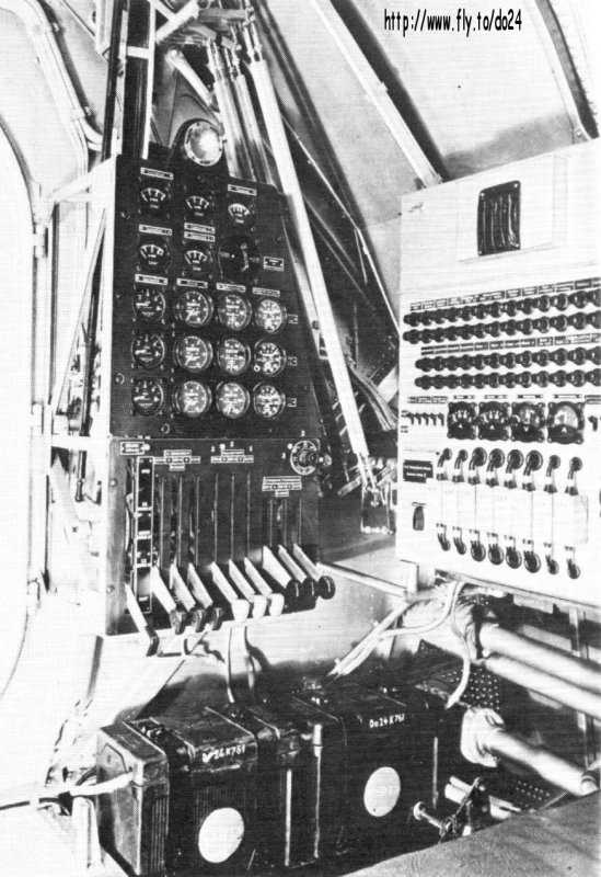 Interior de un Do-24K-1