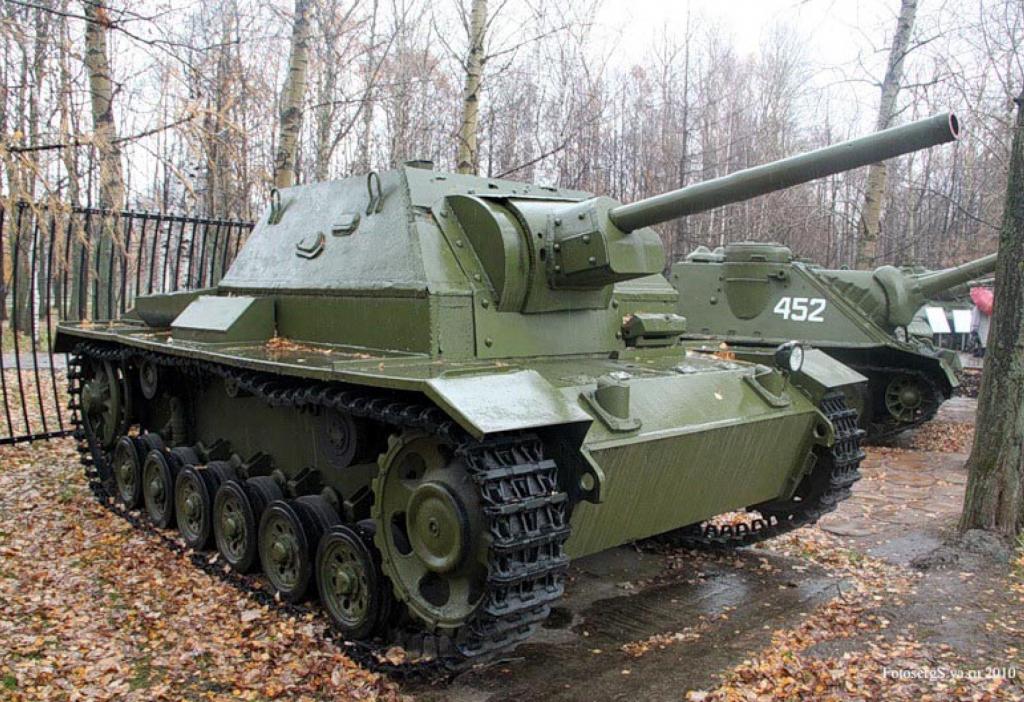 SU-76i conservado en el Victory Park at Poklonnaya Gora, Moscú. Rusia