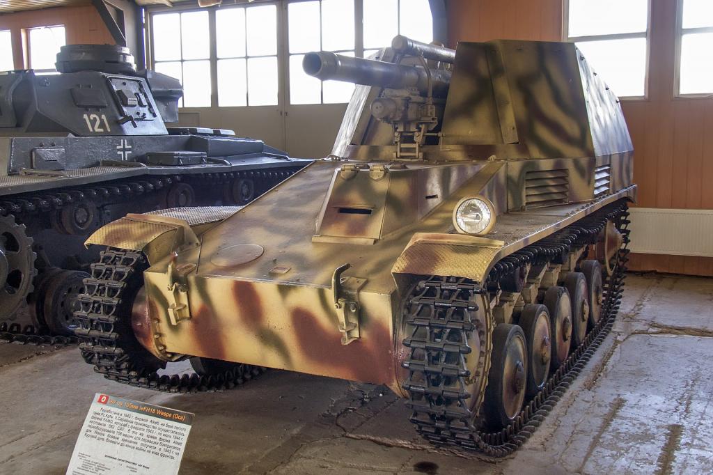 Leichte Feldhaubitze 18 auf Fahrgestell Panzerkampfwagen II Wespe