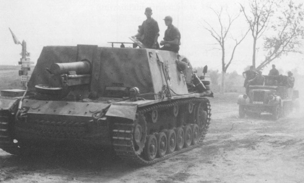 Sturmpanzer IV Brummbär de la 23 División panzer, en el Verano de 1943