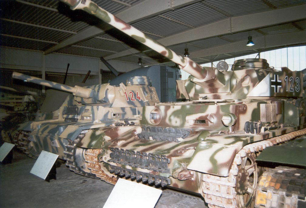 PzKpfw IV Ausf. H conservado en el Wehrtechnische Studiensammlung Koblenz, Alemania 